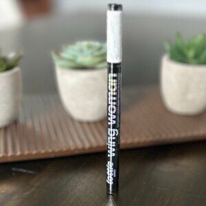 Lottie London Wing Woman liquid eyeliner